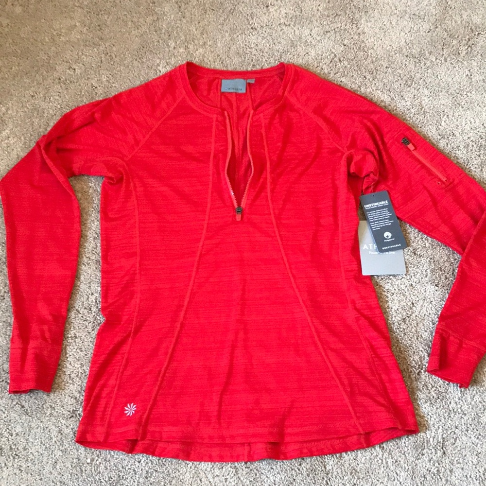 NWT Athleta workout shirt size MP “unstinkable”